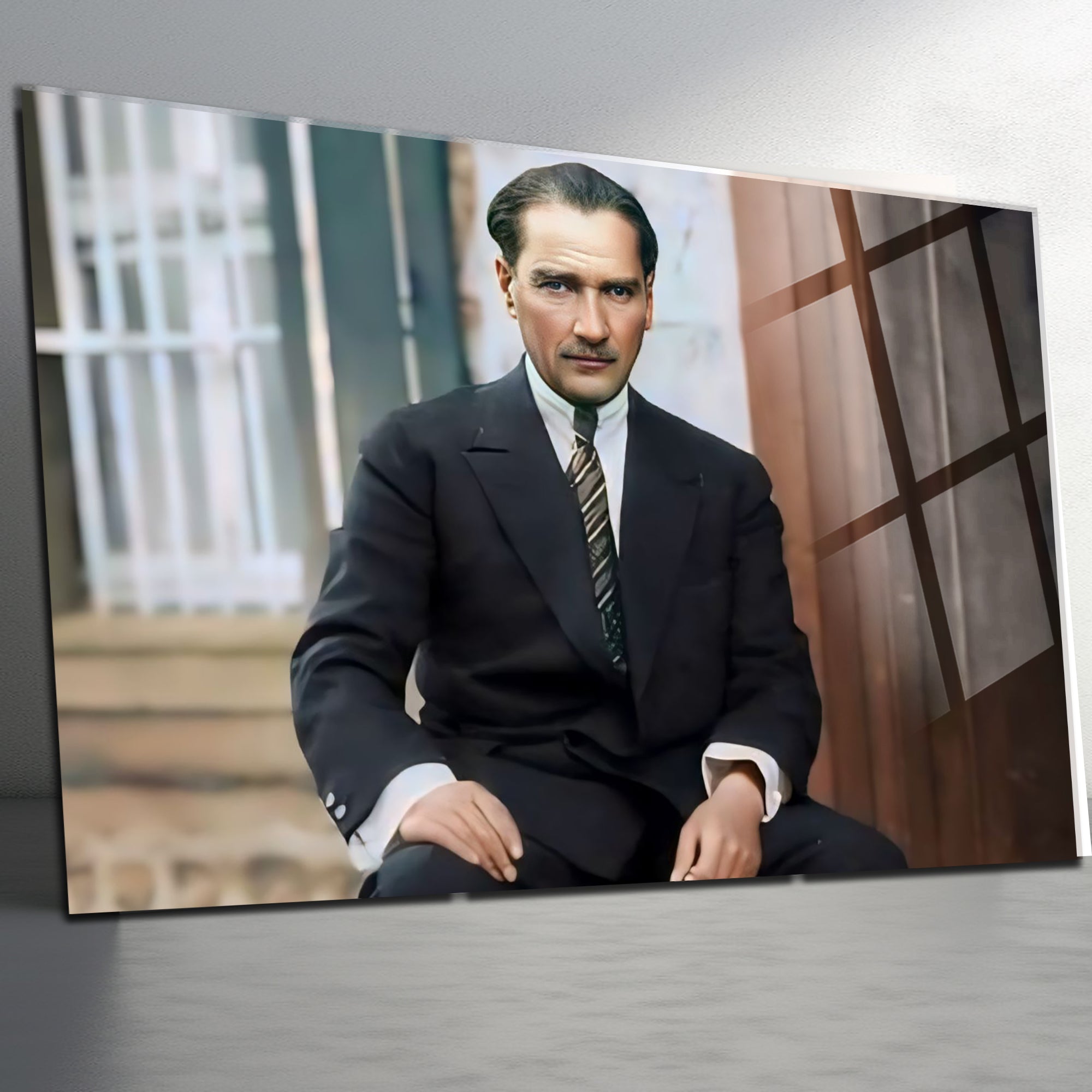 Atatürk Temalı Temperli Cam Duvar Tablosu – Premium UV Baskı, Modern & Şık Dekor