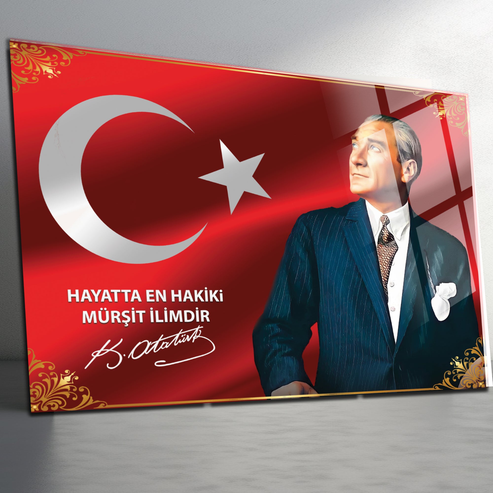 Atatürk Temalı Temperli Cam Duvar Tablosu – Premium UV Baskı, Modern & Şık Dekor