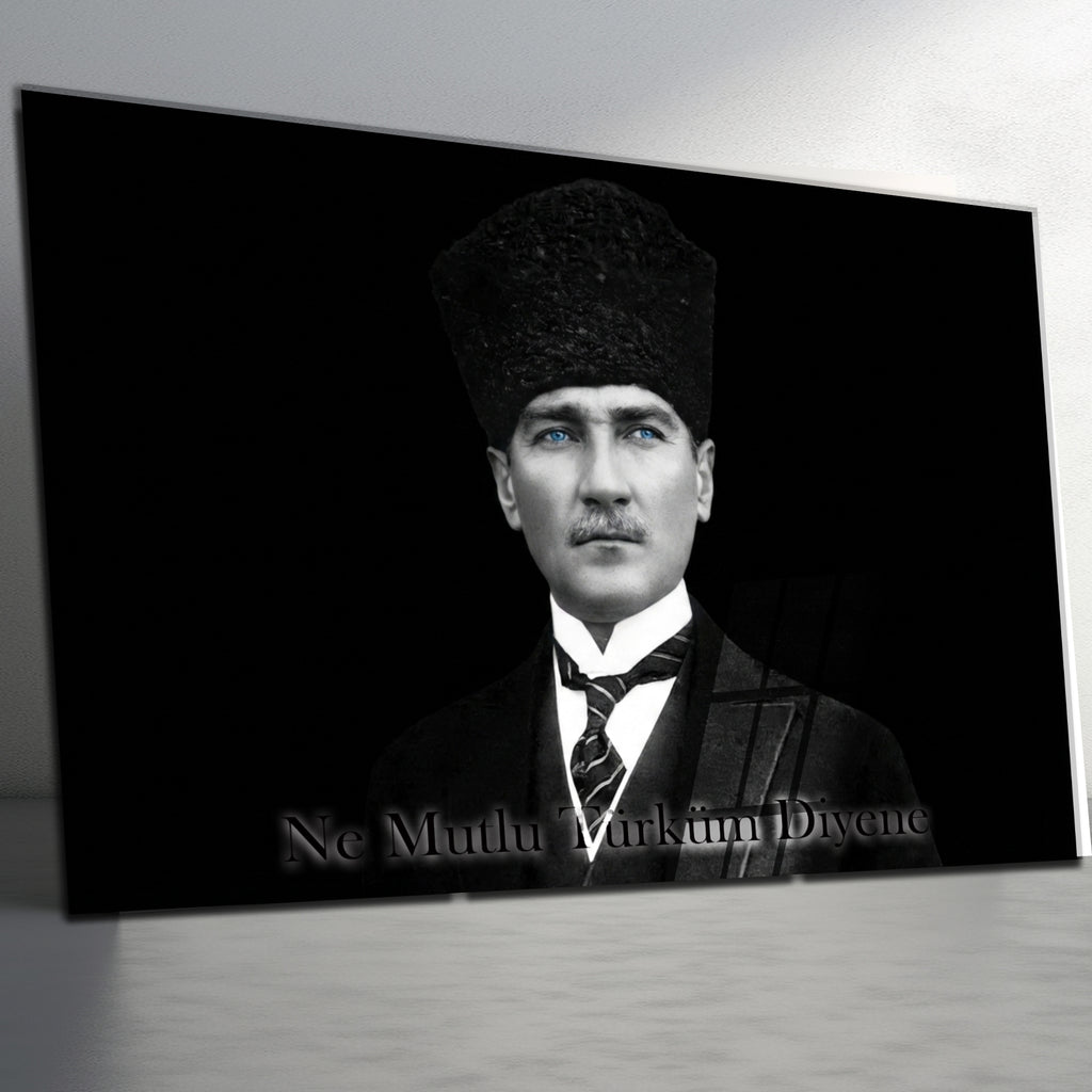 Atatürk Temalı Temperli Cam Duvar Tablosu – Premium UV Baskı, Modern & Şık Dekor