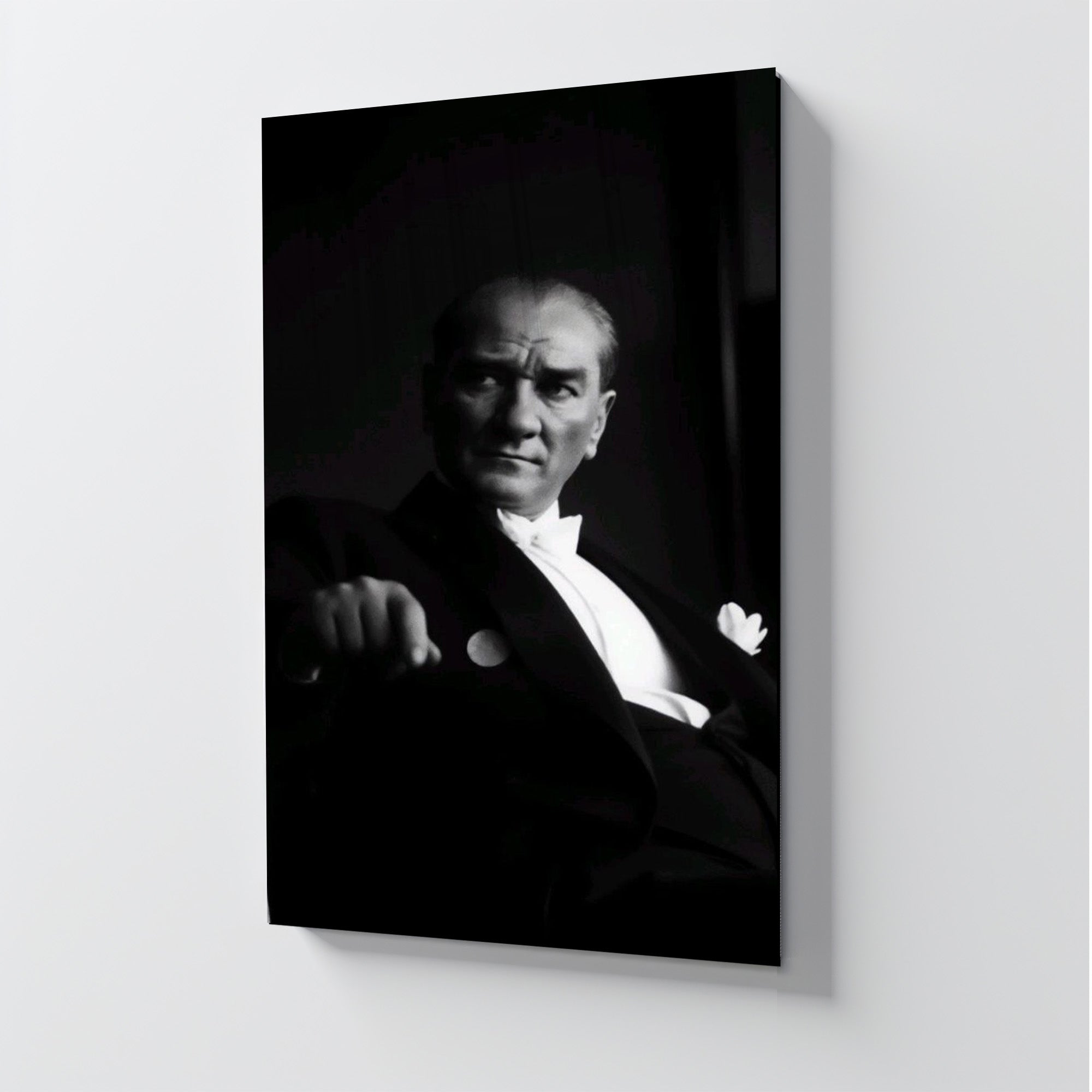 Atatürk Temalı Temperli Cam Duvar Tablosu – Premium UV Baskı, Modern & Şık Dekor (Kopya)