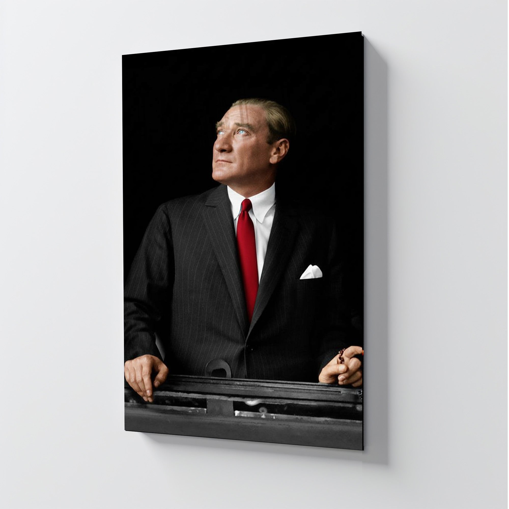 Atatürk Temalı Temperli Cam Duvar Tablosu – Premium UV Baskı, Modern & Şık Dekor