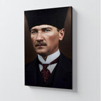 Atatürk Temalı Temperli Cam Duvar Tablosu – Premium UV Baskı, Modern & Şık Dekor