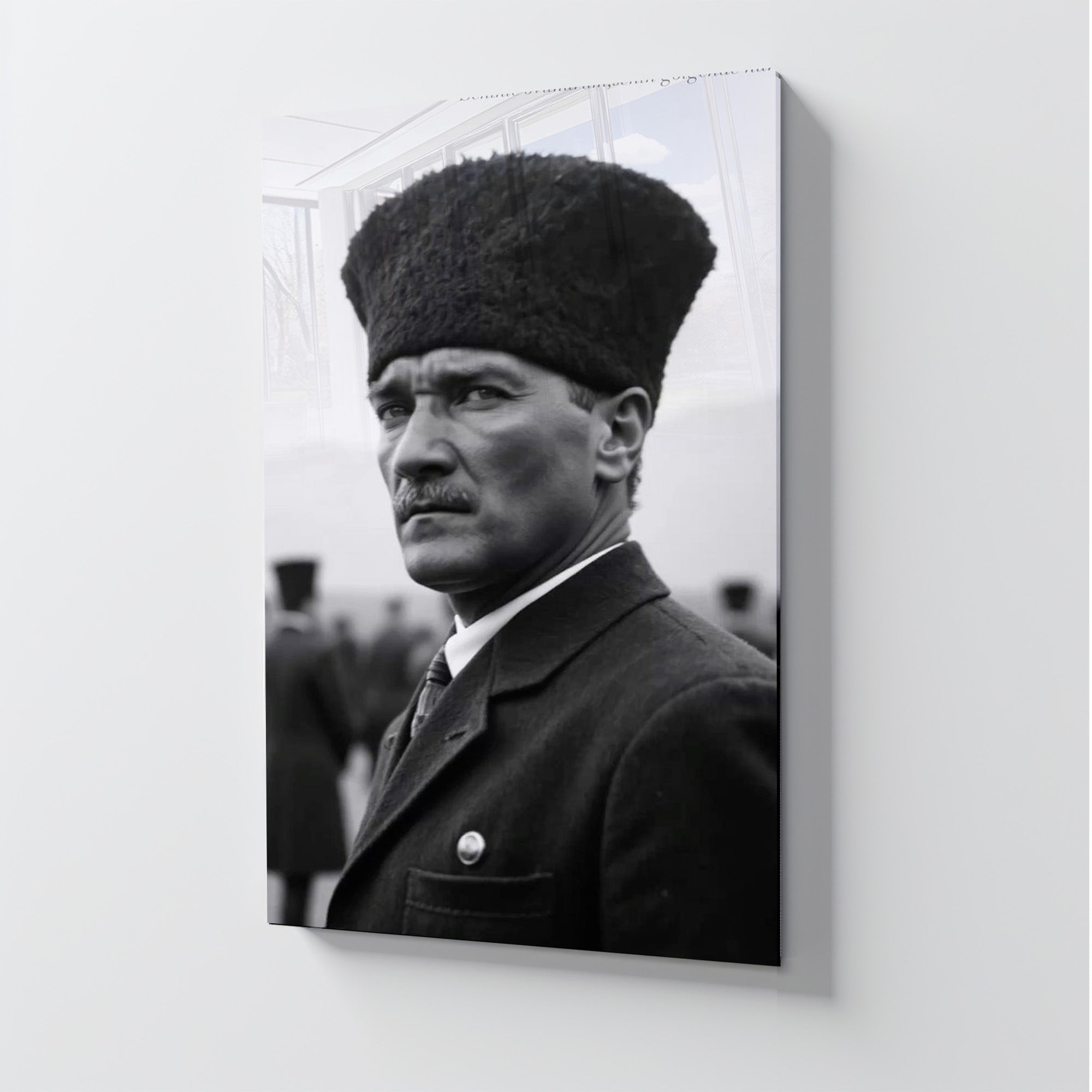Atatürk Temalı Temperli Cam Duvar Tablosu – Premium UV Baskı, Modern & Şık Dekor