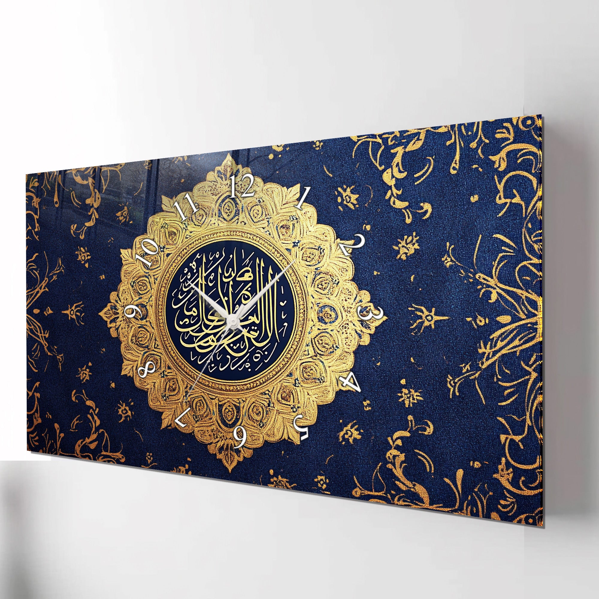 Temperli Cam İslami Duvar Saati – Ayetel Kürsi” Altın Hat Sanatı, Lacivert İslami Dekor