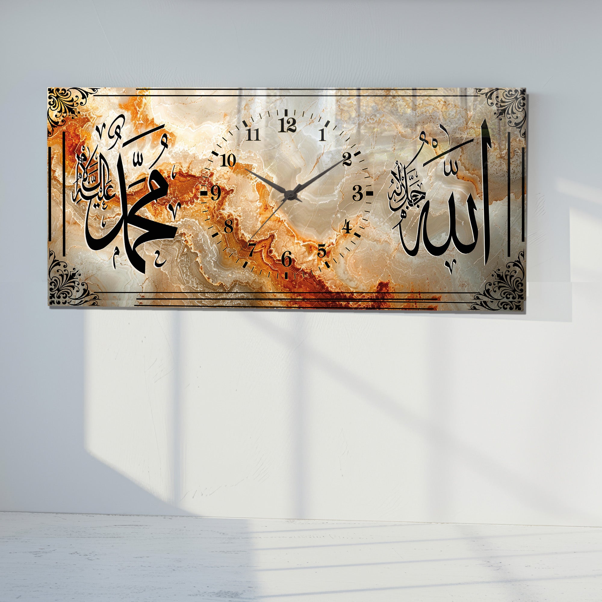İslami Saatli Temperli Cam Tablo – Allah & Muhammed Yazılı Modern Duvar Saati, Ahşap Desenli Premium UV Baskı