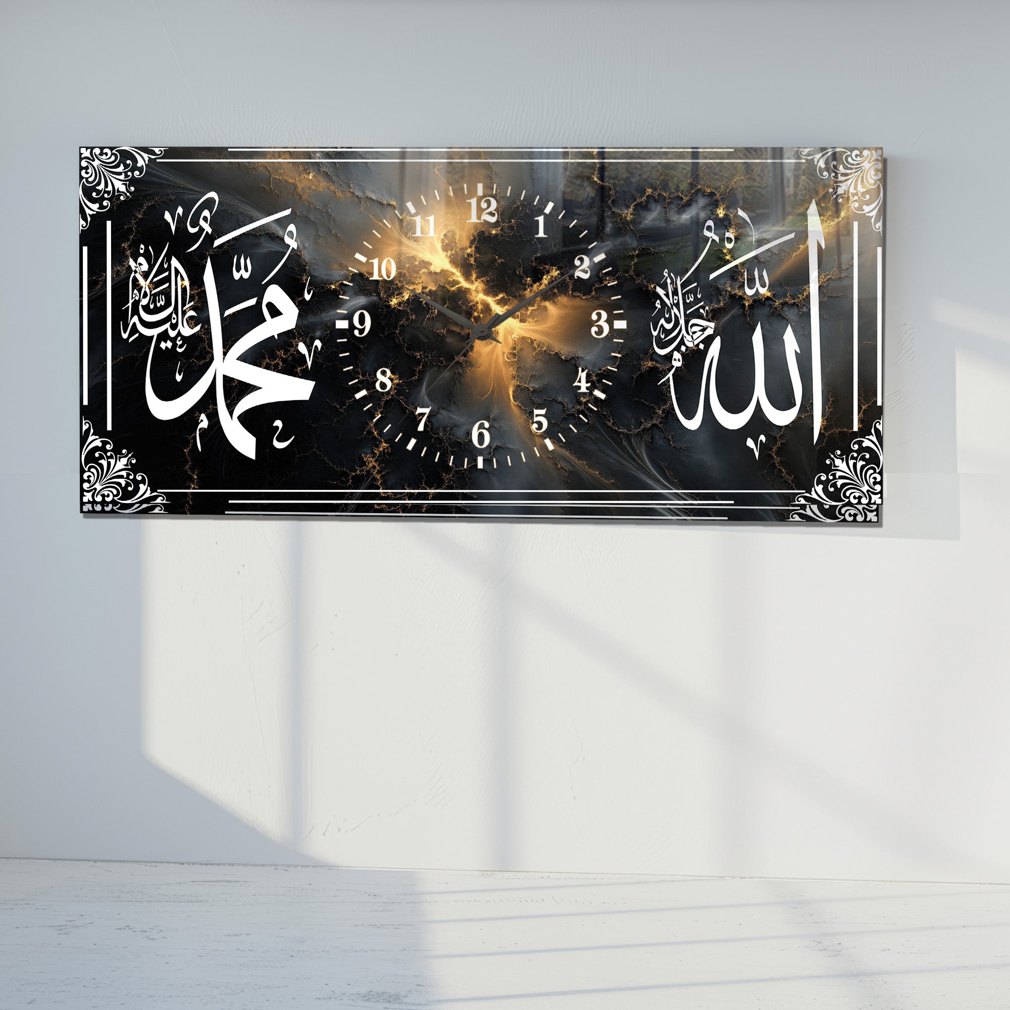 İslami Saatli Temperli Cam Tablo – Allah & Muhammed Yazılı Modern Duvar Saati, Ahşap Desenli Premium UV Baskı