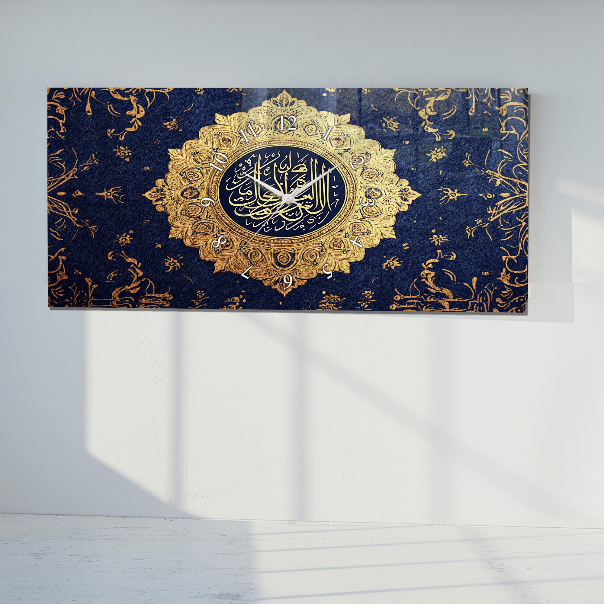 Temperli Cam İslami Duvar Saati – Ayetel Kürsi” Altın Hat Sanatı, Lacivert İslami Dekor