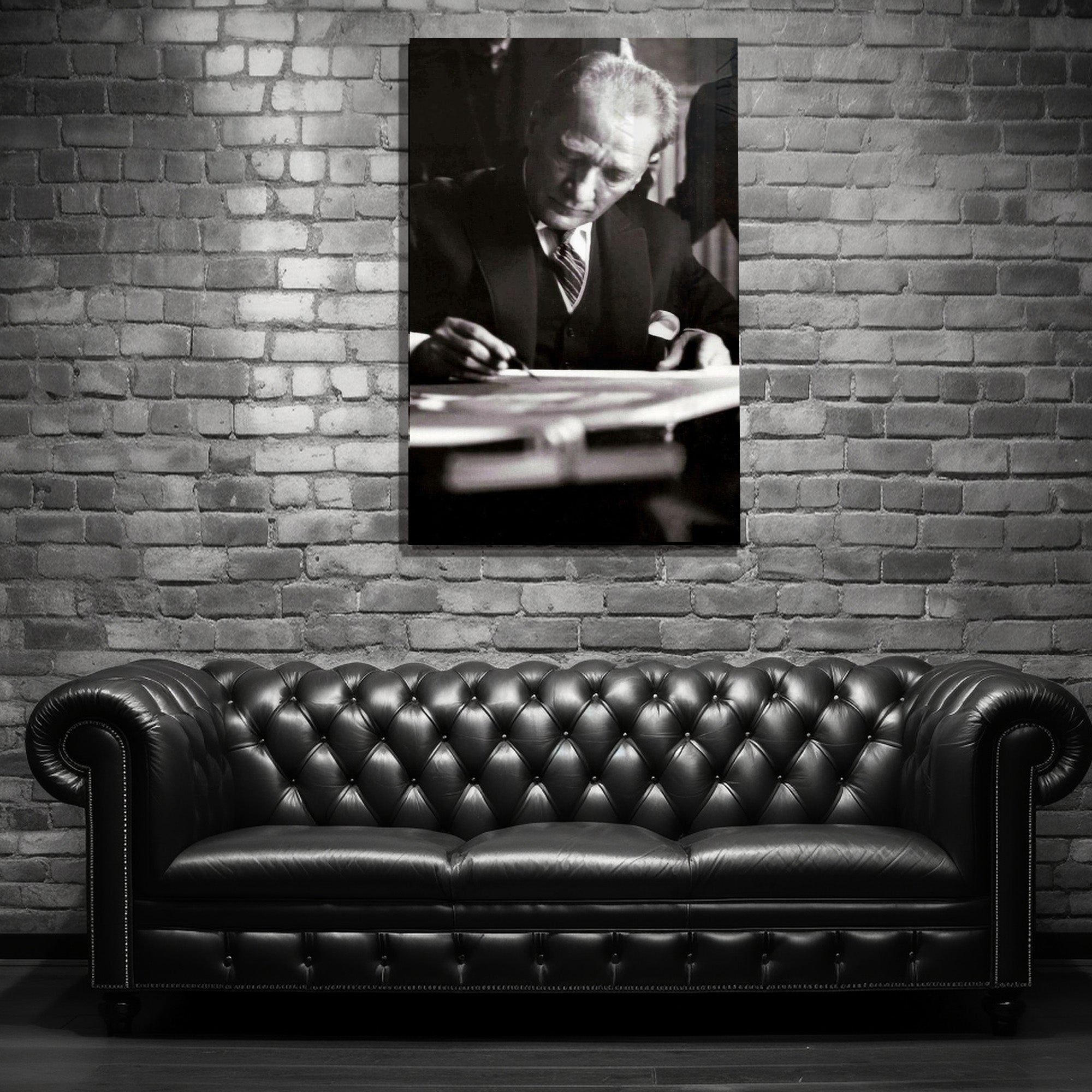 Atatürk Temalı Temperli Cam Duvar Tablosu – Premium UV Baskı, Modern & Şık Dekor