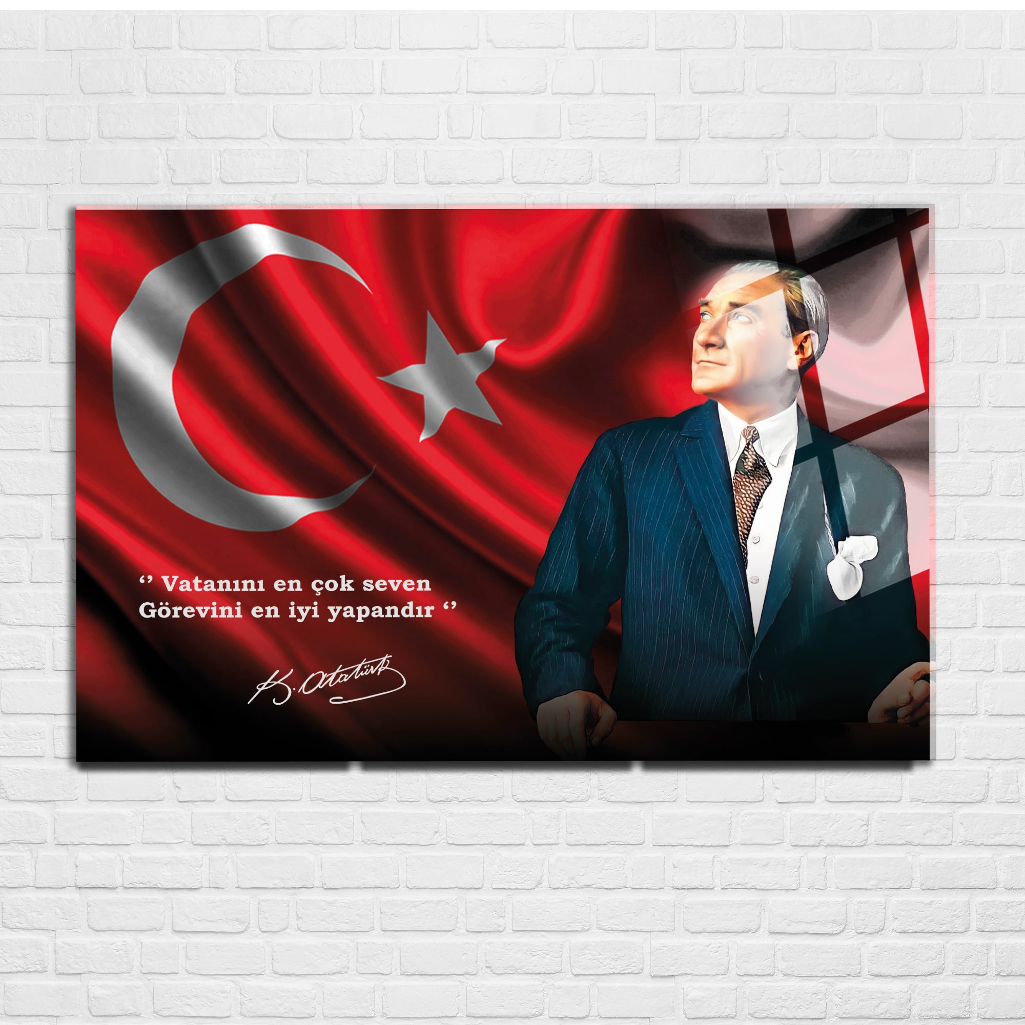 Atatürk Temalı Temperli Cam Duvar Tablosu – Premium UV Baskı, Modern & Şık Dekor