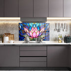 Nilüfer Çiçeği  Temalı Vitray Görünümlü Temperli Cam Tablo – Renkli Doğa Duvar Dekoru