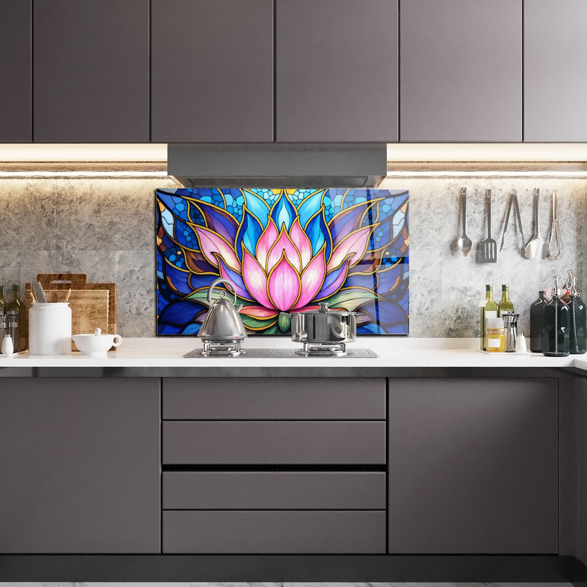 Nilüfer Çiçeği  Temalı Vitray Görünümlü Temperli Cam Tablo – Renkli Doğa Duvar Dekoru
